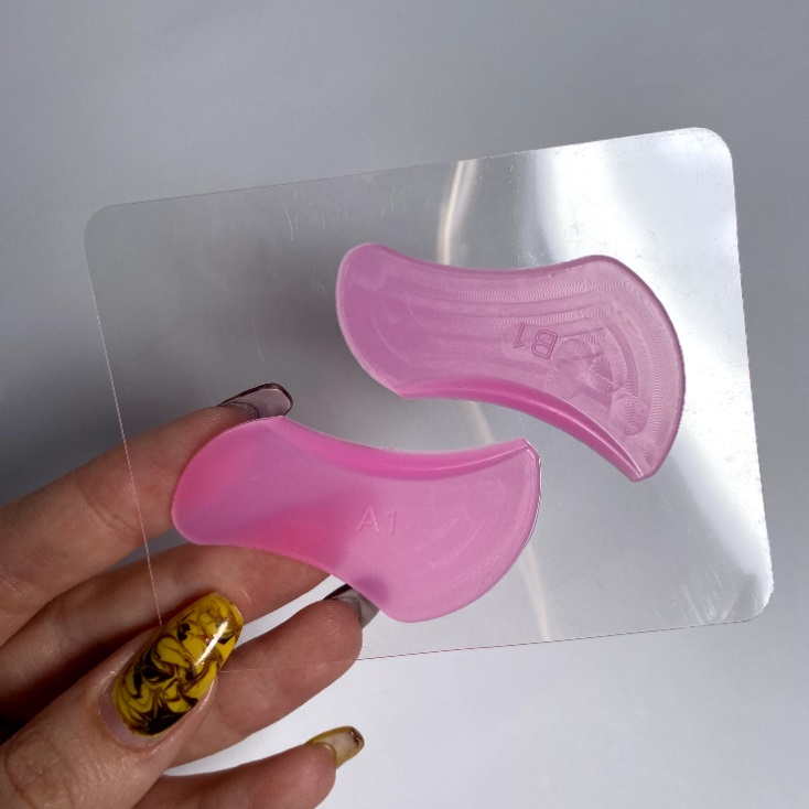 Патчі-валики Petals для нижніх вій, рожеві, анатомічні, 1 пара