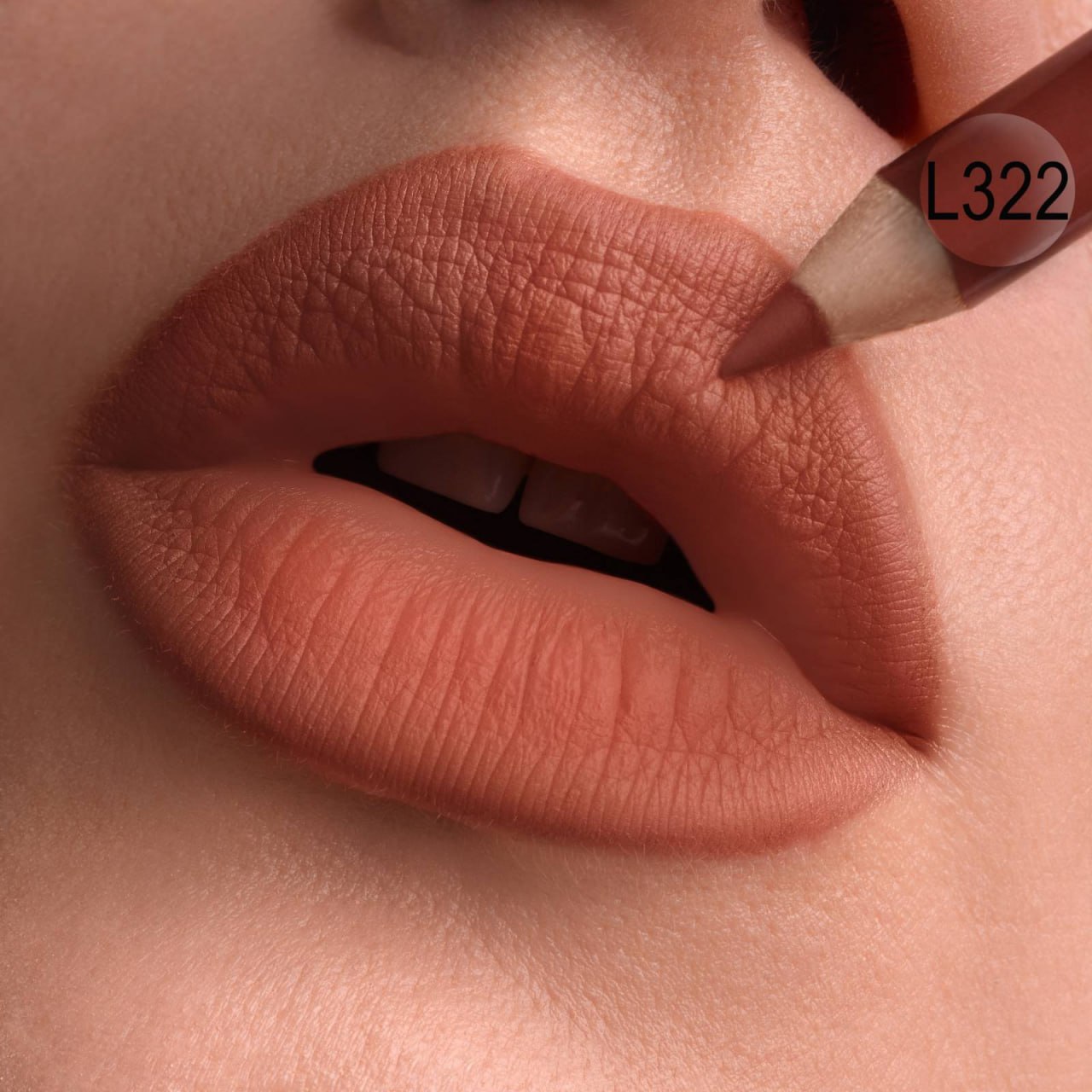 MISS CLAIRE Олівець для губ "Ідеальний контур" ("Золотий ковпачок") lip pencil L322