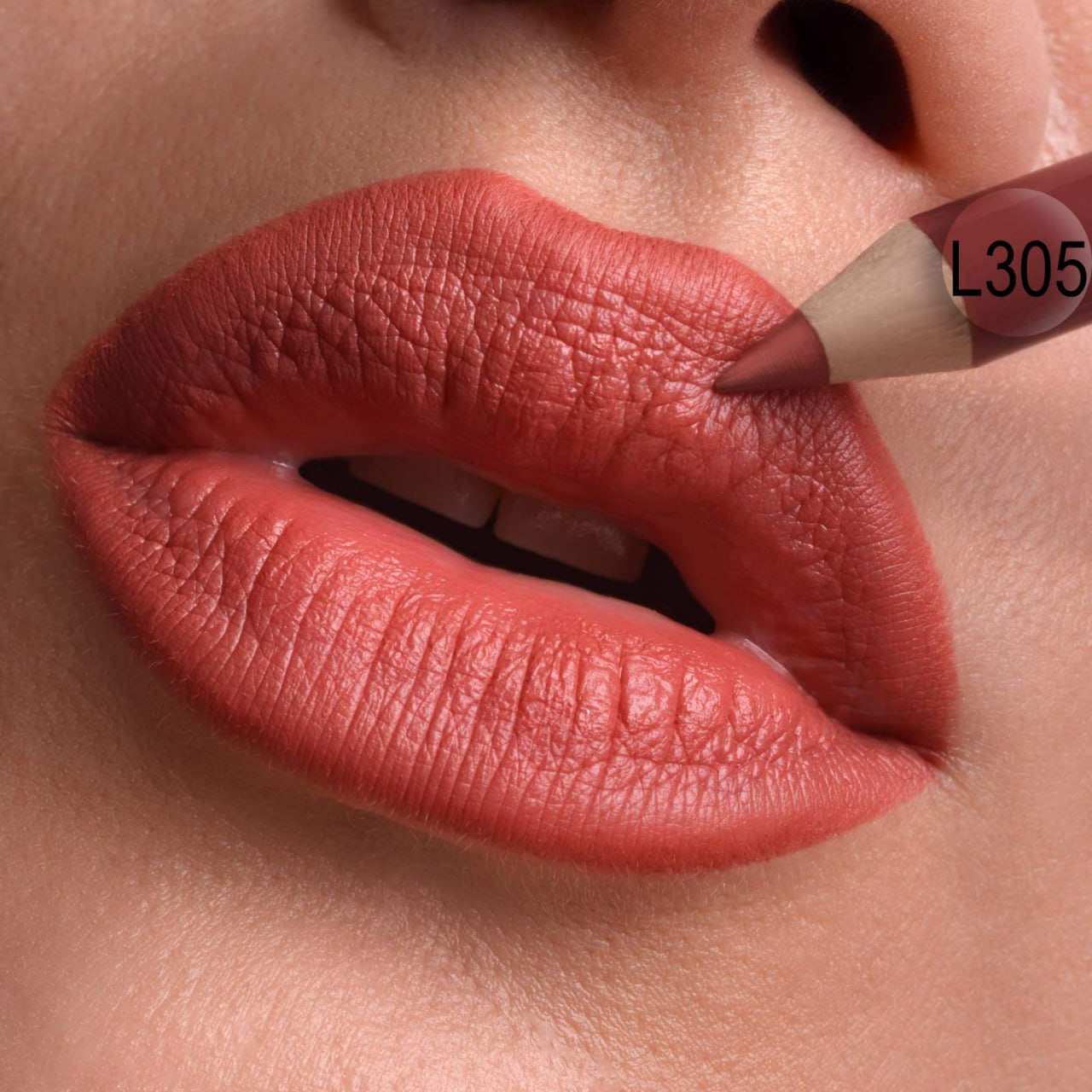 MISS CLAIRE Олівець для губ "Ідеальний контур" ("Золотий ковпачок") lip pencil L305