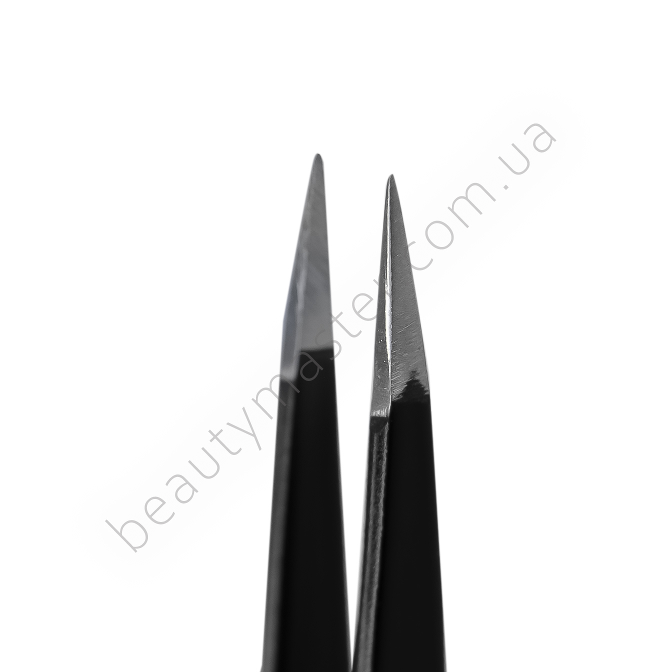 Tweezerman Пінцет точковий для брів чорний
