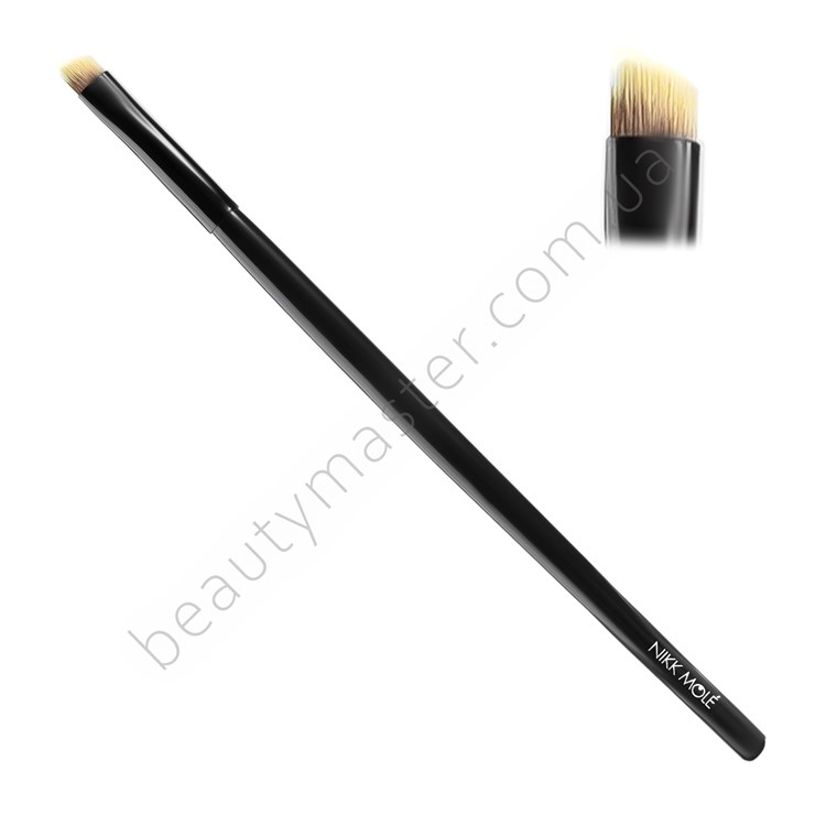 Flat Beveled Brush No. 02 for creamy textures, eyebrows